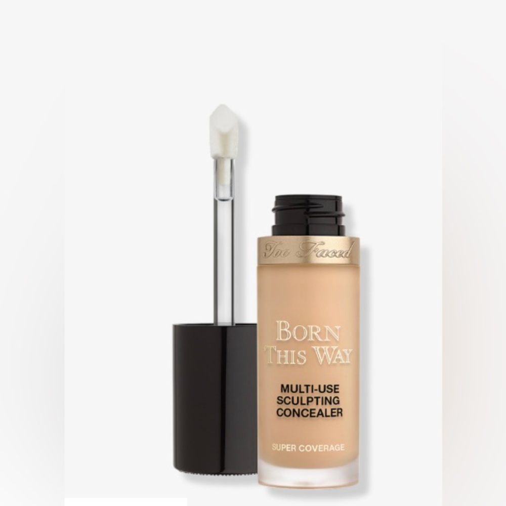 NEW! Born this way concealer. Shade:warm beige.